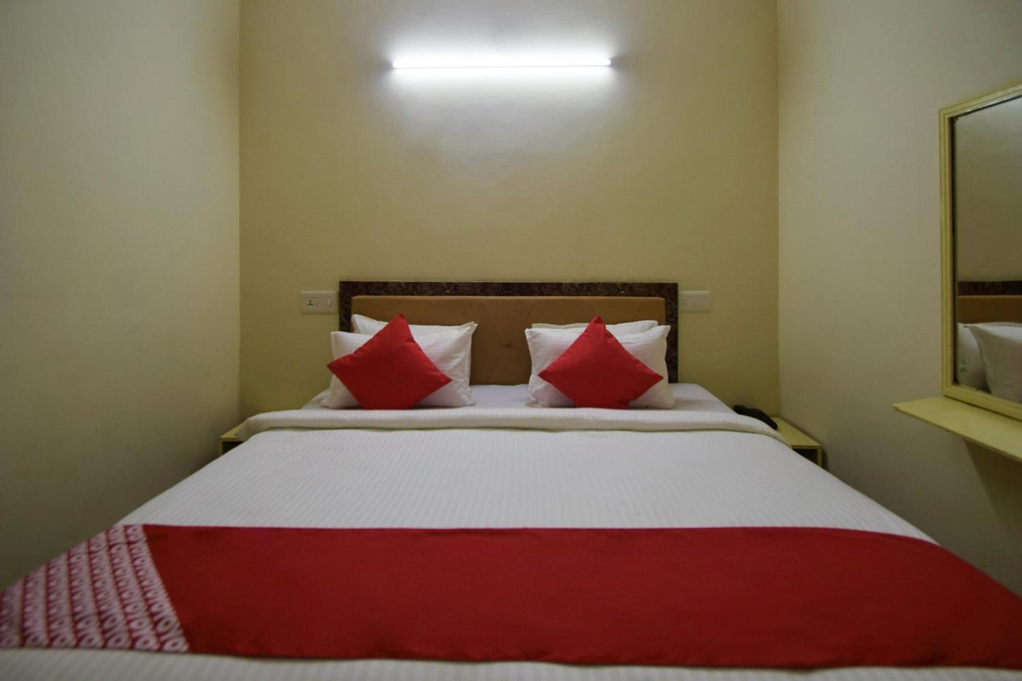 Hotel O Seema อุเดเปอร์ ภายนอก รูปภาพ